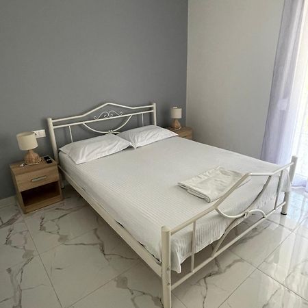 Antonis Apartment 帕拉利亚狄奥尼索 客房 照片
