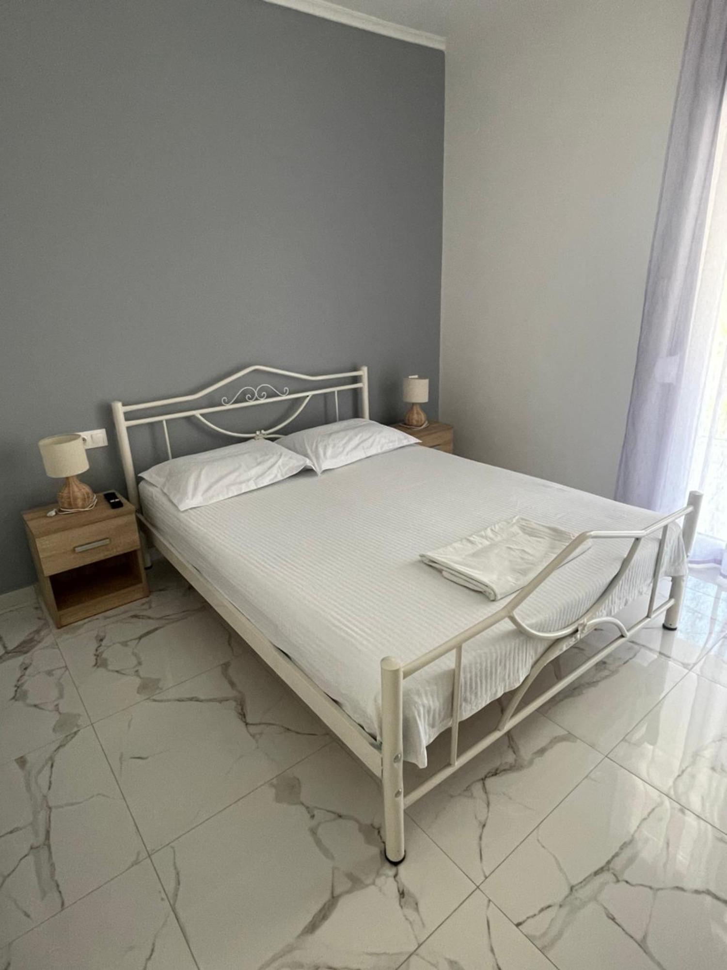 Antonis Apartment 帕拉利亚狄奥尼索 客房 照片